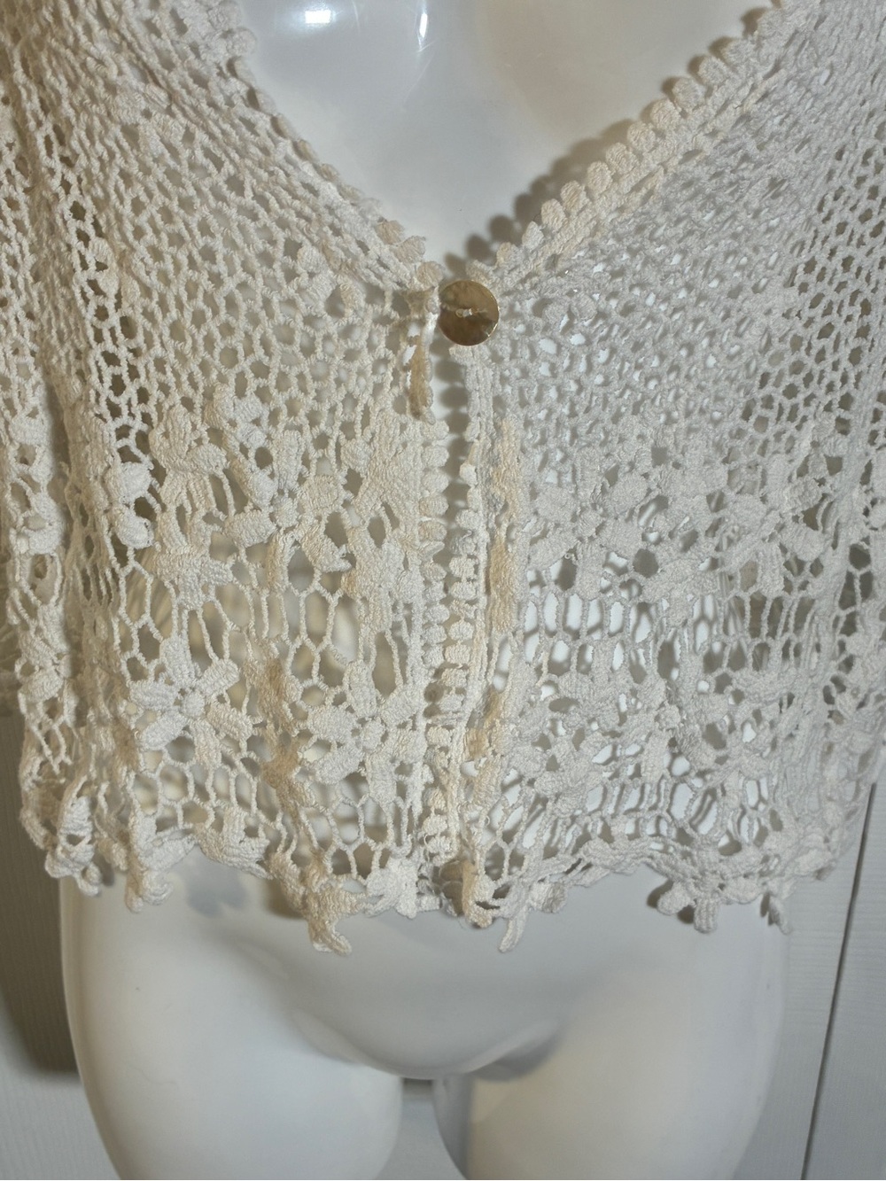 Rabbit Rabbit Rabbit White Crochet Cropped Cardigan, Size L - Picture 8 of 11